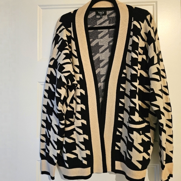 Vici Women's Houndstooth Cardigan Sz medium - Picture 6 of 6
